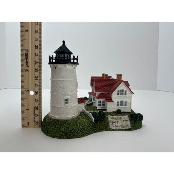 Harbour Lights Nobska Lighthouse HL203 1997 Limited Edition 1077 of 9500 - Picture 7 of 10
